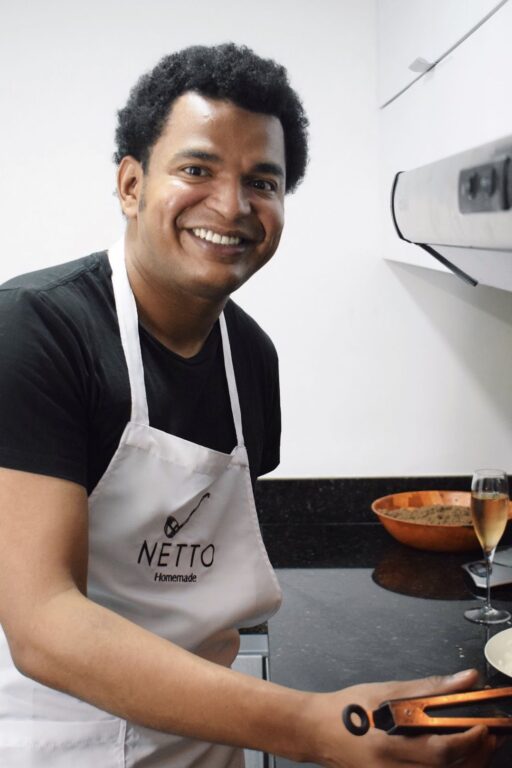 Víctor Ortega, tiene 30 años de edad, es abogado de la Universidad Autónoma del Caribe, comparte los sabores y tradiciones de la gastronomía italiana.