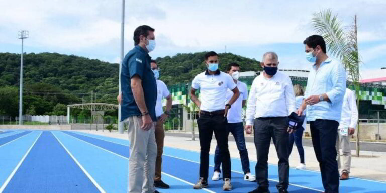 Autoridades realizaron inspección de diferentes escenarios deportivos. FOTO: Prensa XIX Juegos Bolivarianos 2022 Valledupar