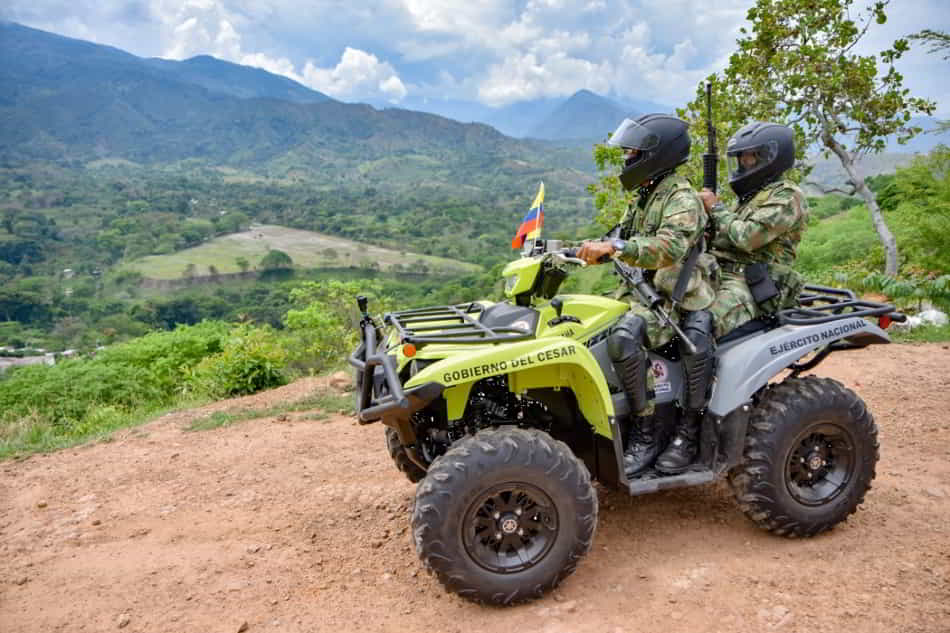 El batallón con sede en Manaure recibió 5 cuatrimotos y 10 motos de alto cilindraje El batallón con sede en Manaure recibió 5 cuatrimotos y 10 motos de alto cilindraje